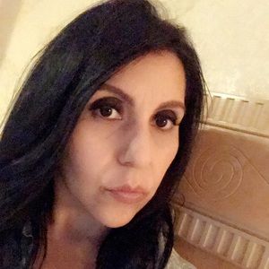 Meet your Posher, Renee